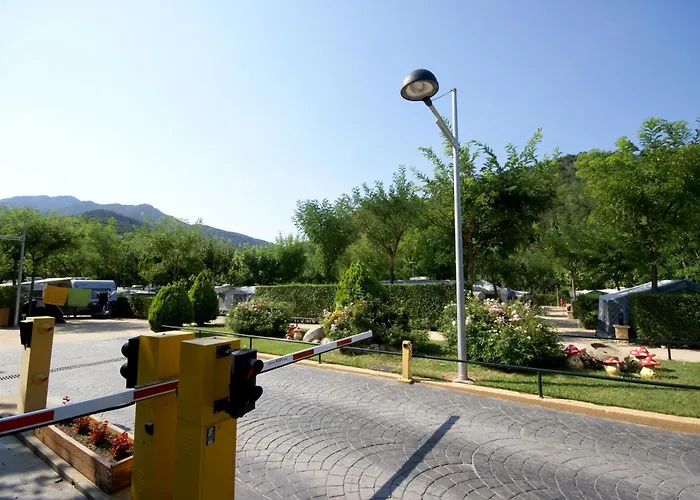 Otel Camping Bassegoda Park *