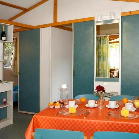 Camping Bassegoda Park * Albanya