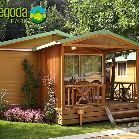 Camping Bassegoda Park Albanya